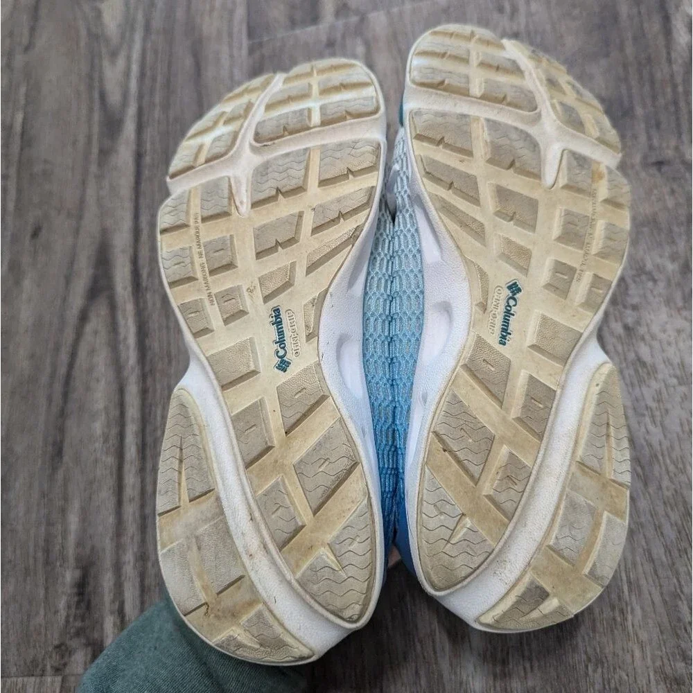 Columbia Omni grip techlite hiking trail shoes
